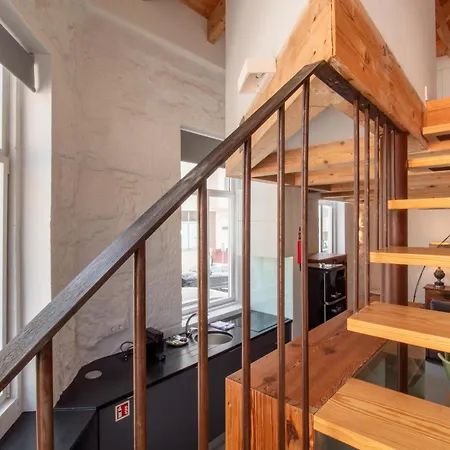 Stylish Triplex By Lovelystay *